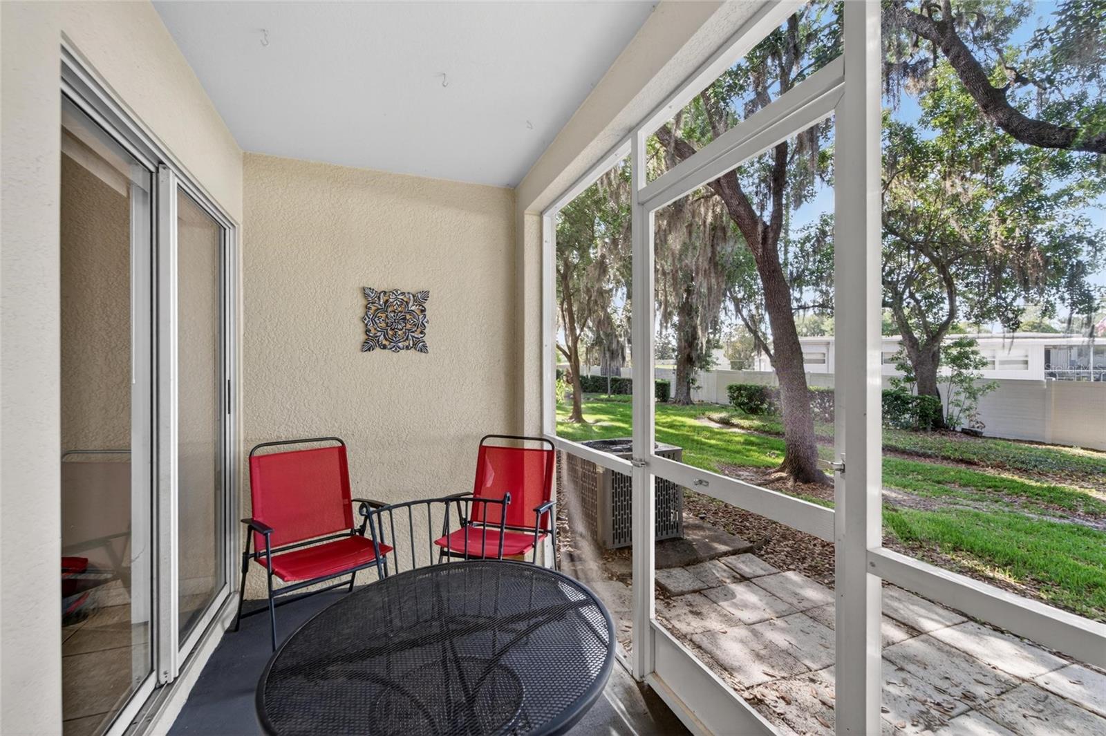 Image 14 of 40 For 37604 Aaralyn Road