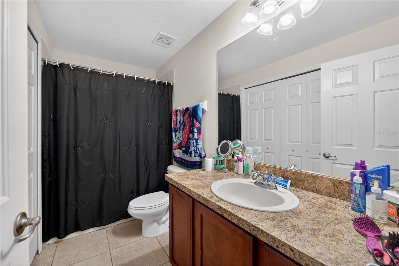 Image 23 of 40 For 37604 Aaralyn Road