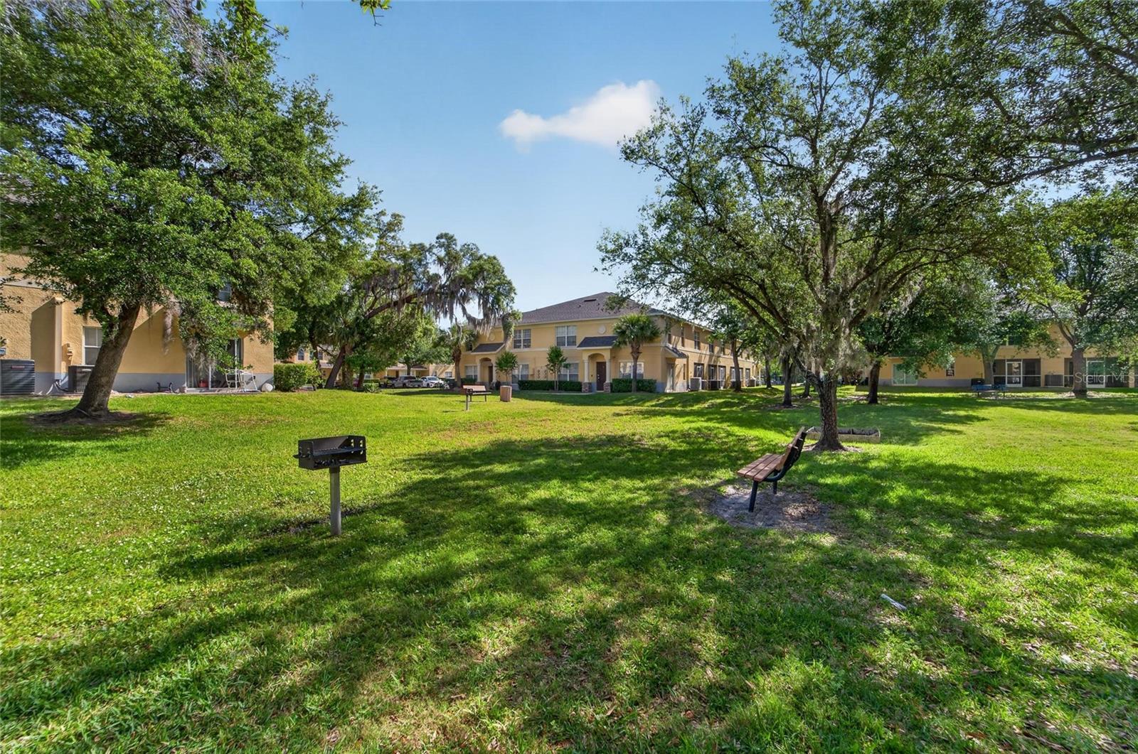 Image 37 of 40 For 37604 Aaralyn Road