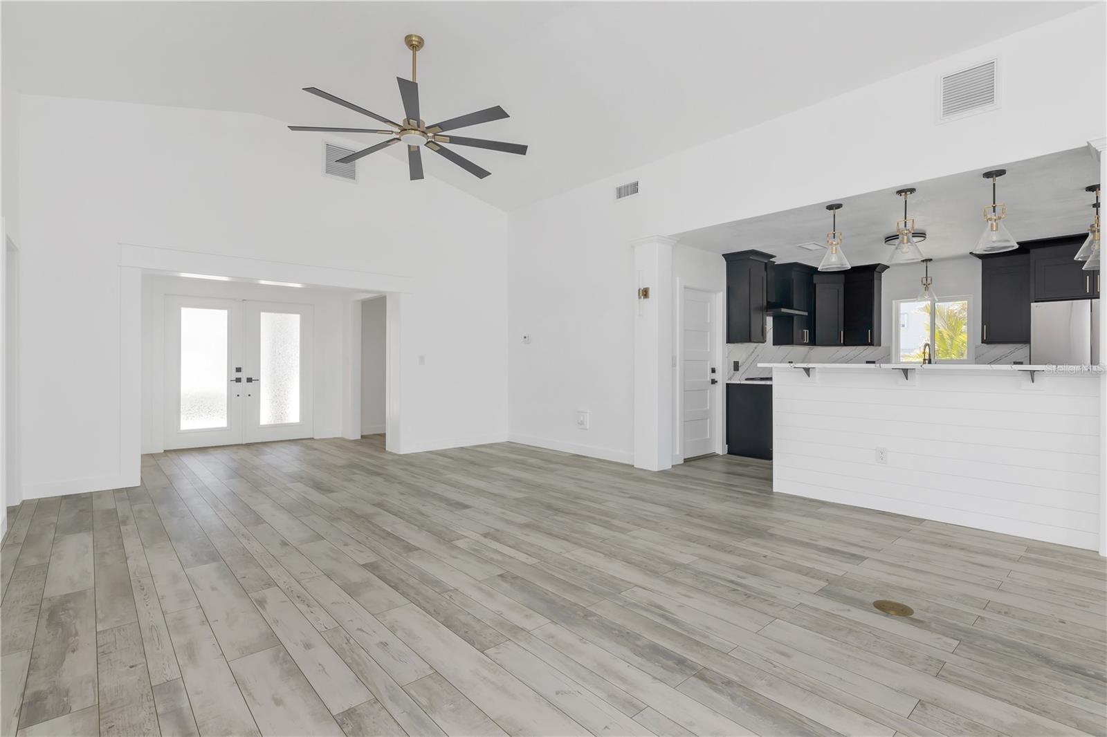 Image 18 of 46 For 308 173rd Avenue E