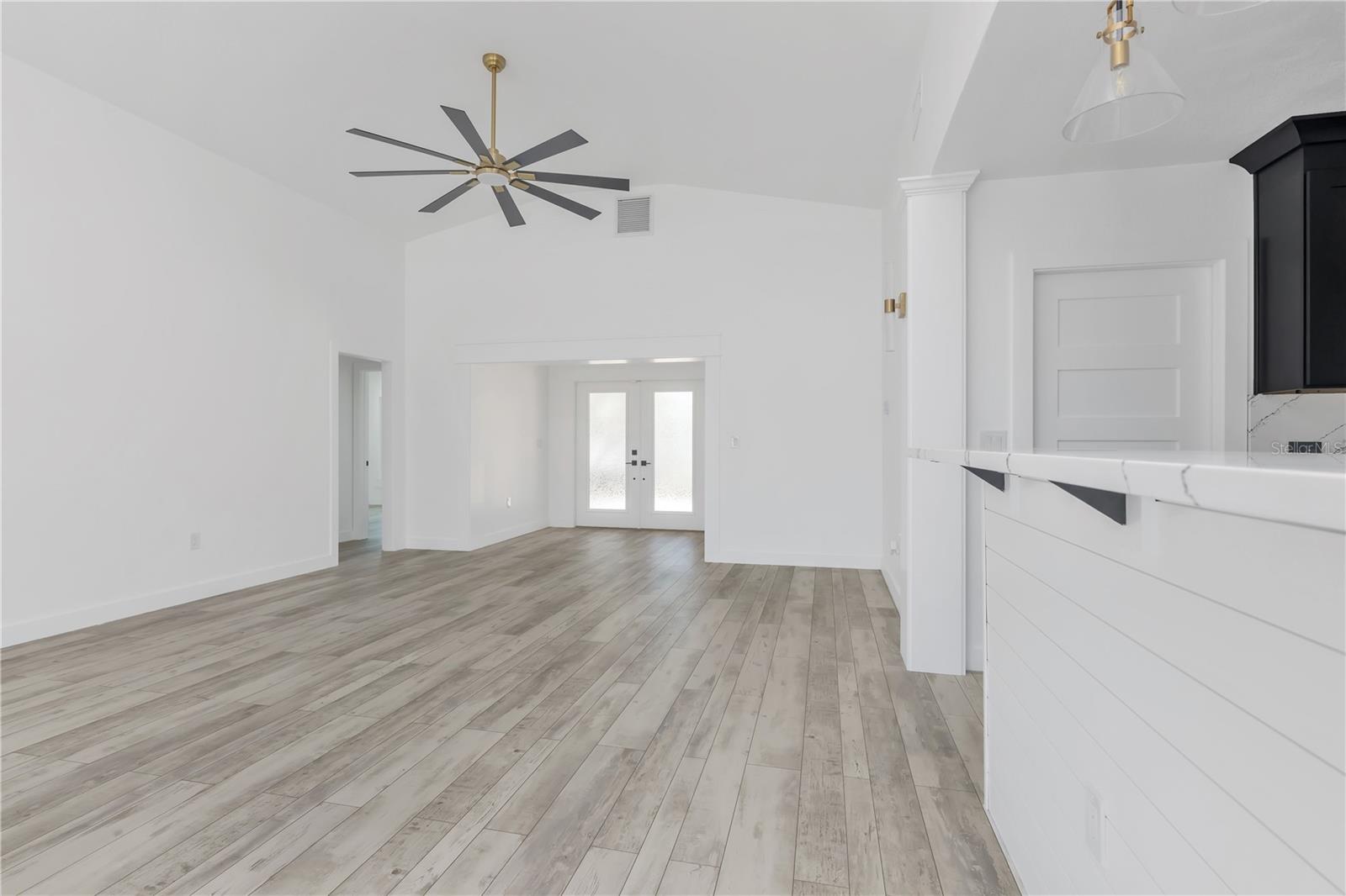 Image 19 of 46 For 308 173rd Avenue E