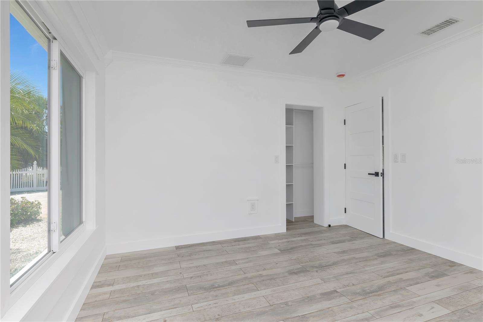 Image 30 of 46 For 308 173rd Avenue E