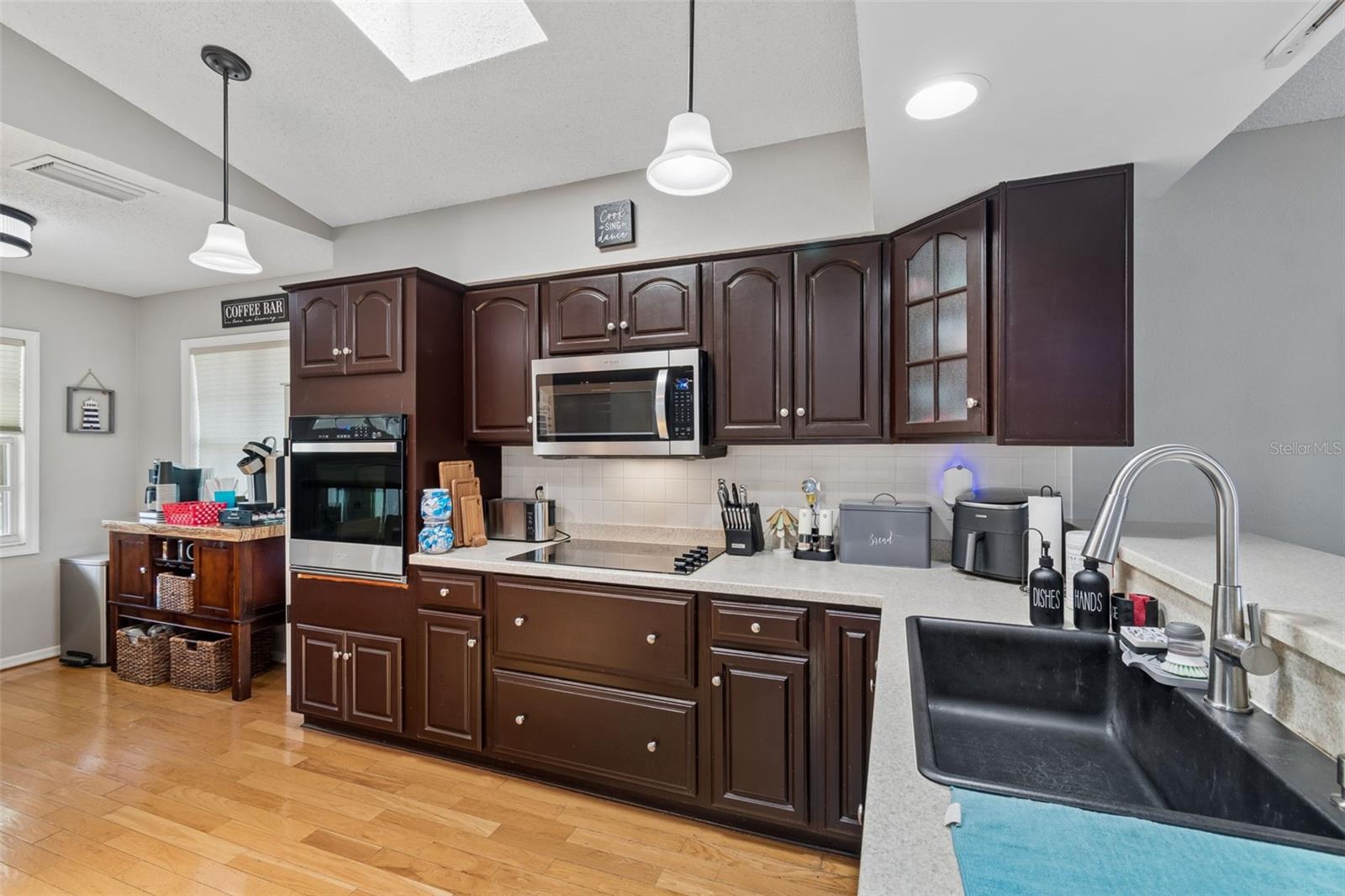 Image 14 of 80 For 6211 Bayside Drive