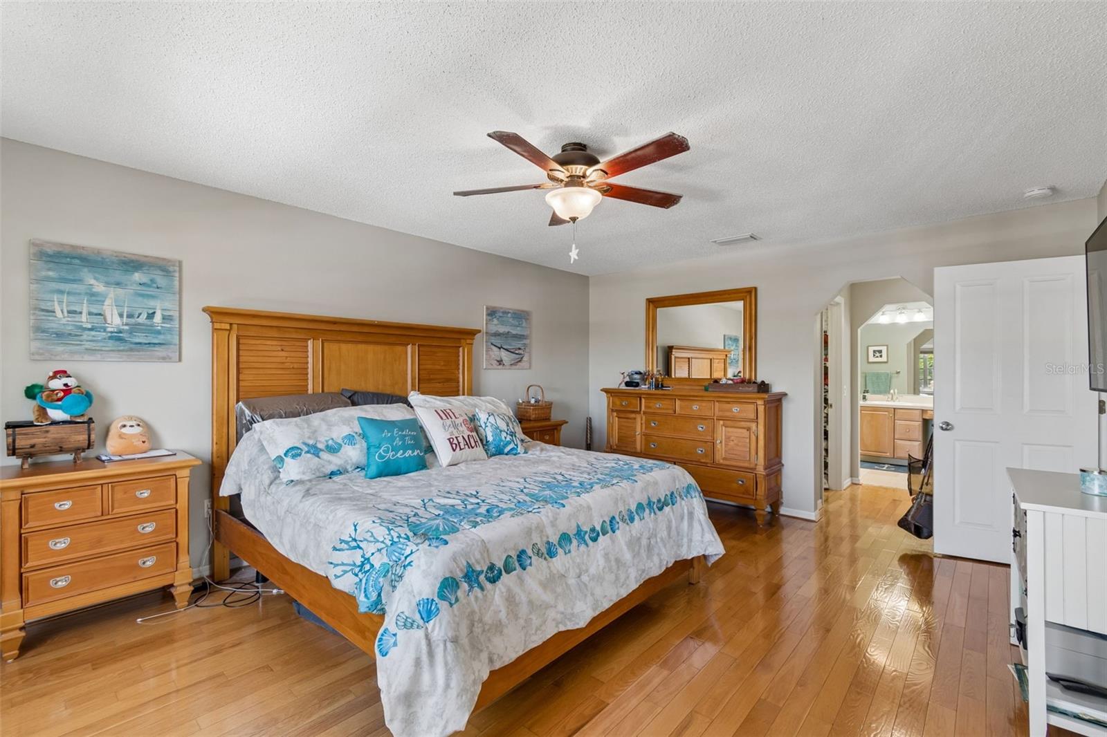 Image 39 of 80 For 6211 Bayside Drive