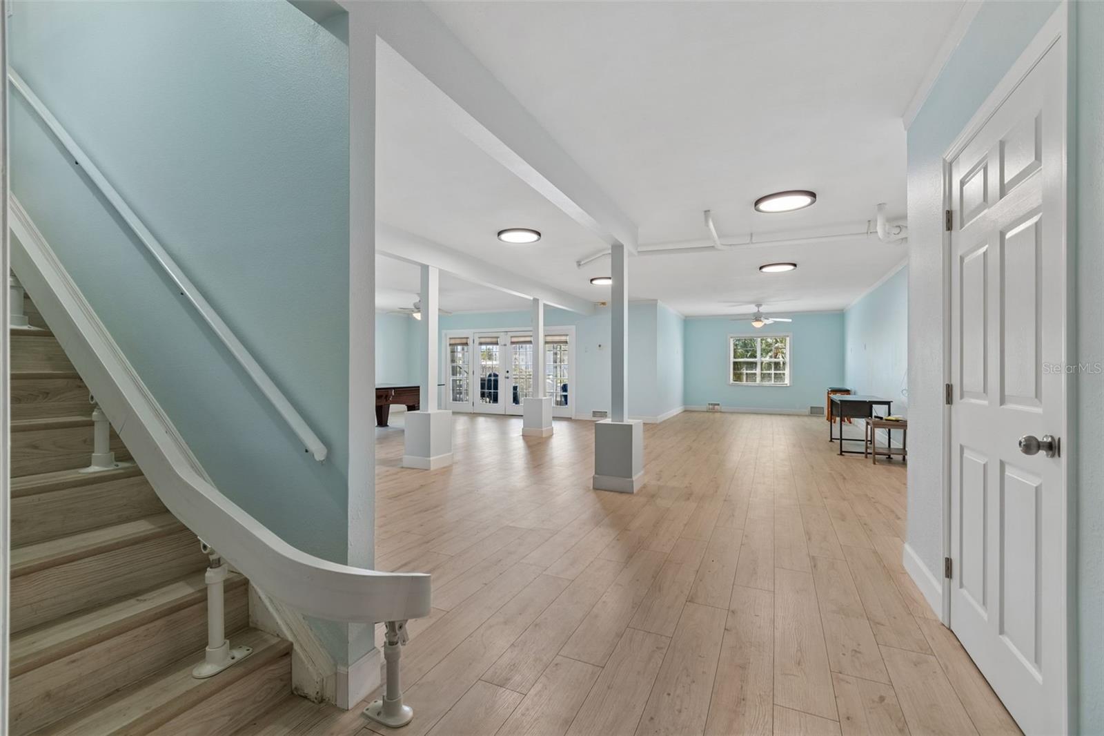 Image 43 of 80 For 6211 Bayside Drive