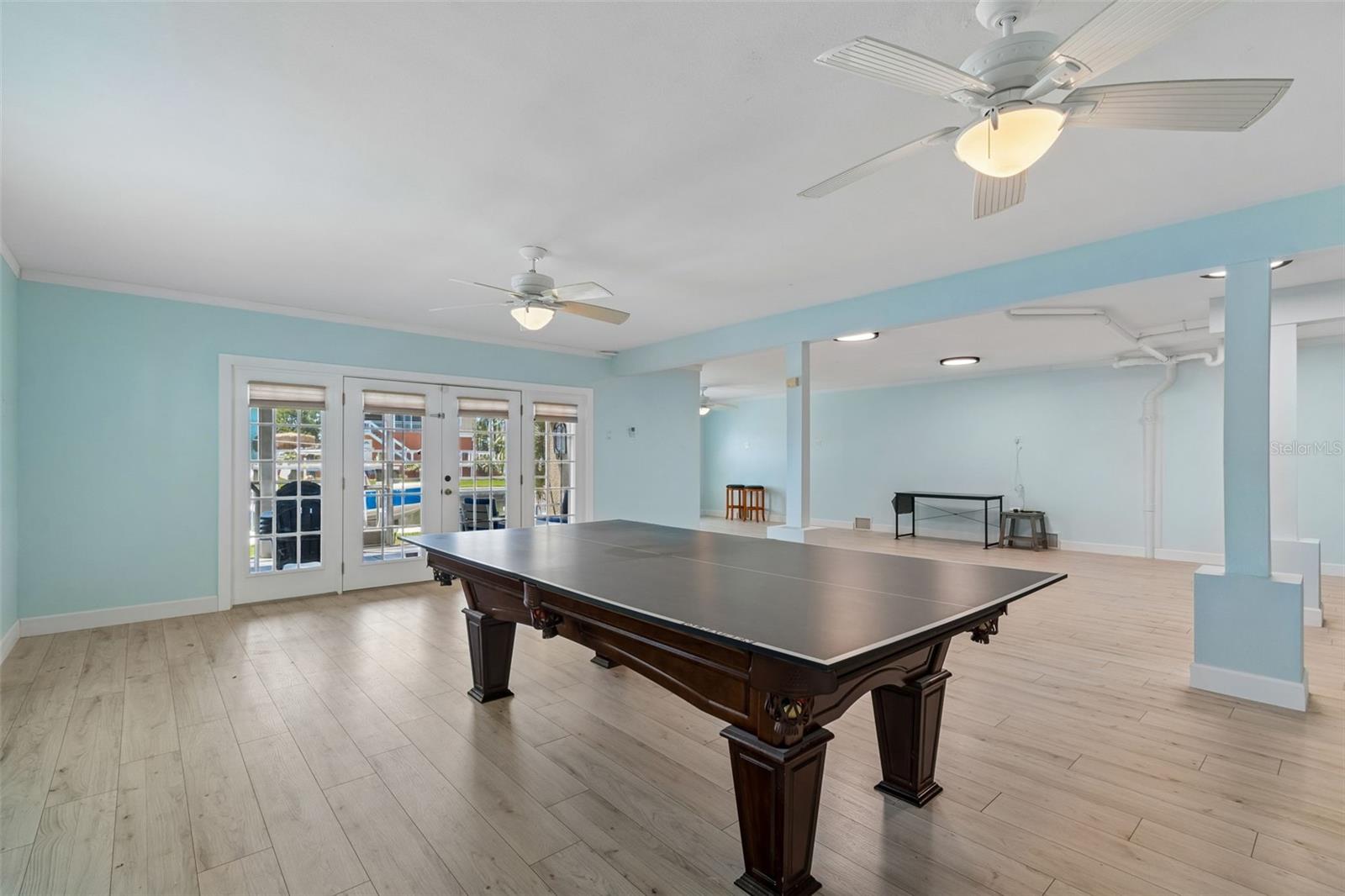 Image 44 of 80 For 6211 Bayside Drive