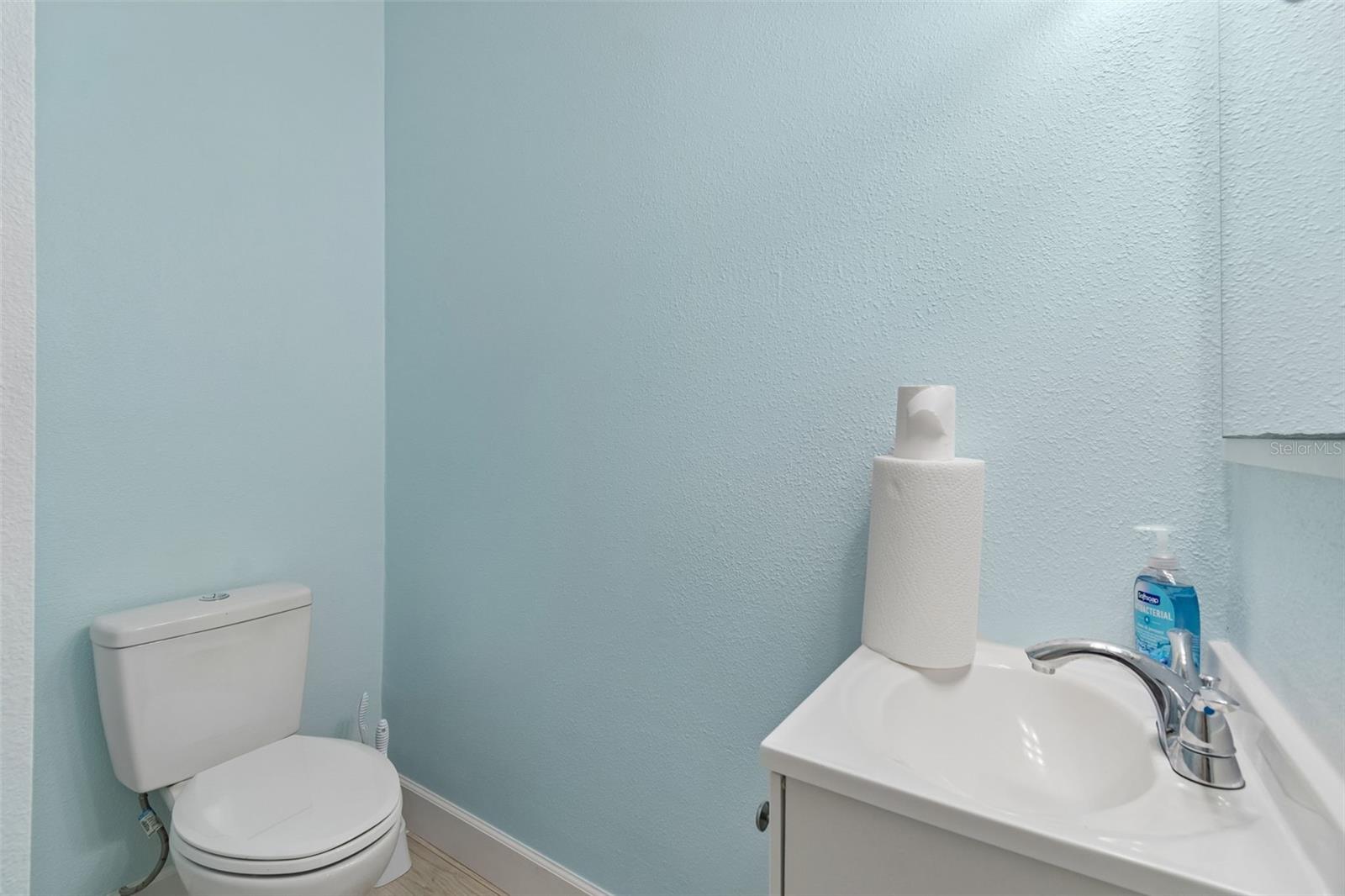 Image 47 of 80 For 6211 Bayside Drive