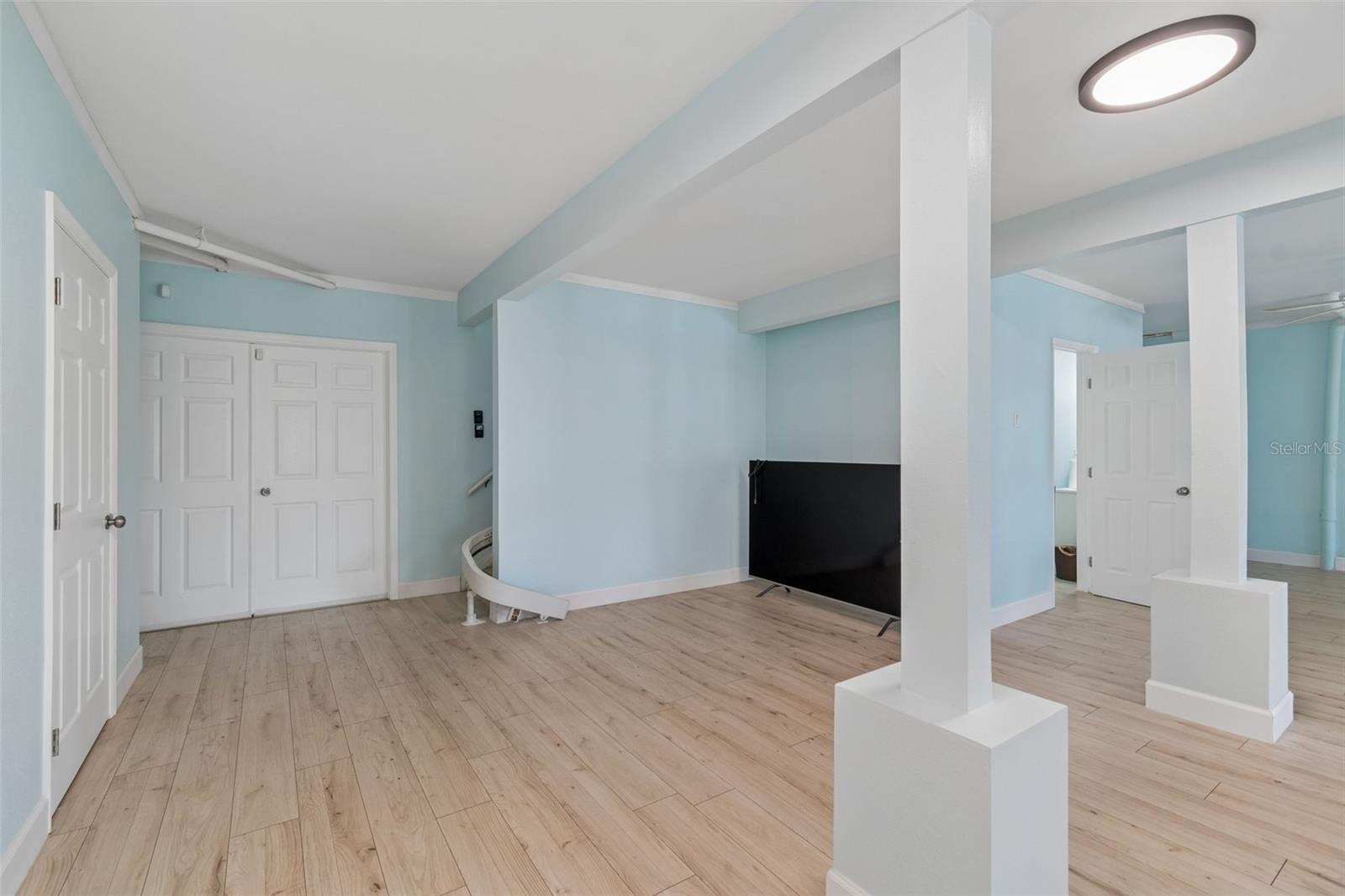 Image 48 of 80 For 6211 Bayside Drive