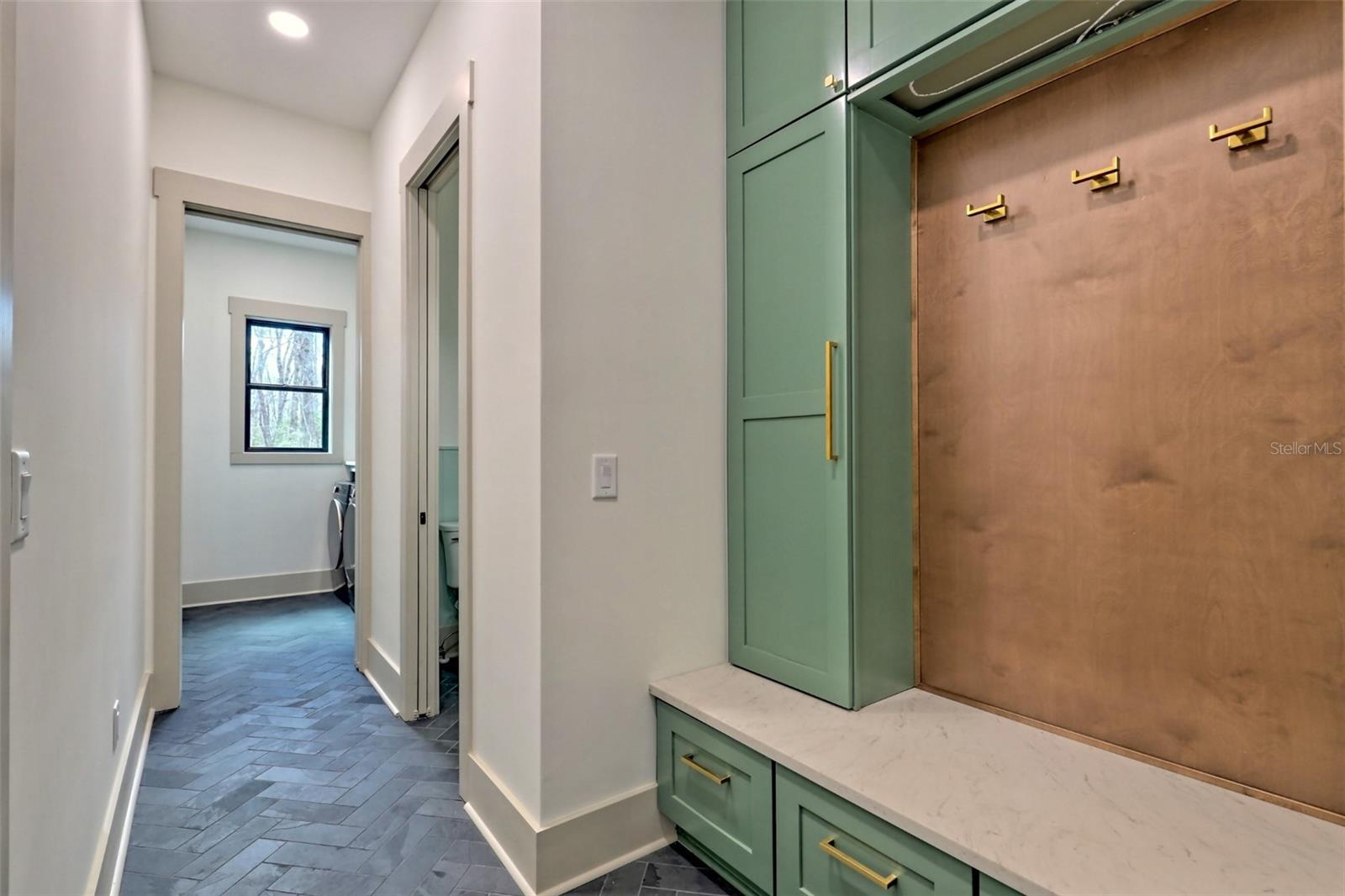 Image 8 of 9 For 3 Plainview Road Lot 3