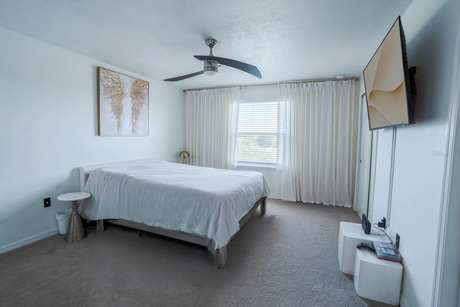 Image 23 of 49 For 9136 Hillcroft Drive