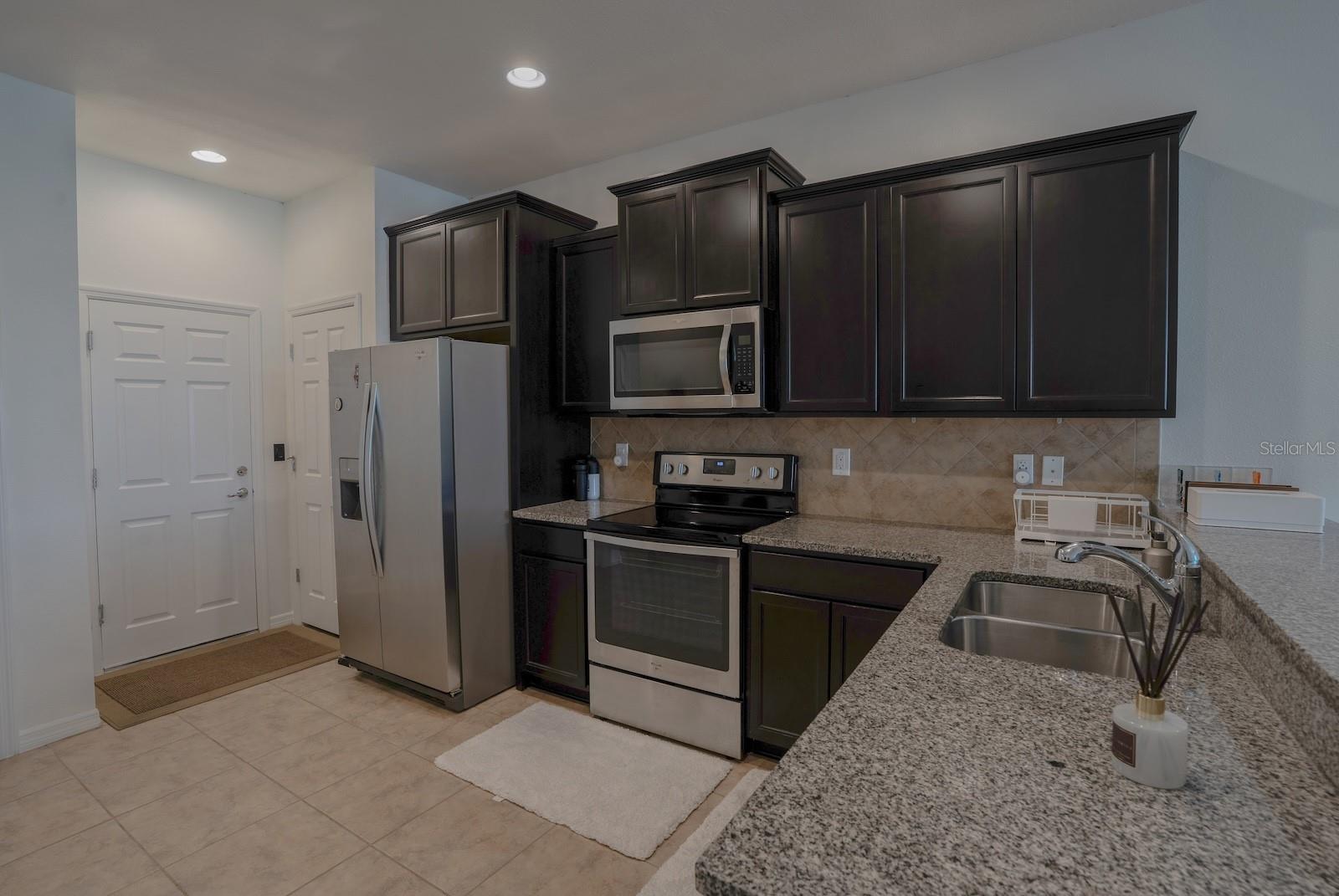 Image 7 of 49 For 9136 Hillcroft Drive