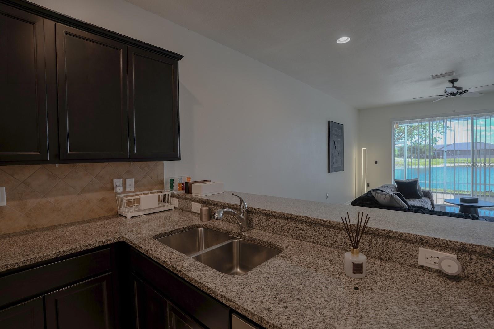 Image 8 of 49 For 9136 Hillcroft Drive