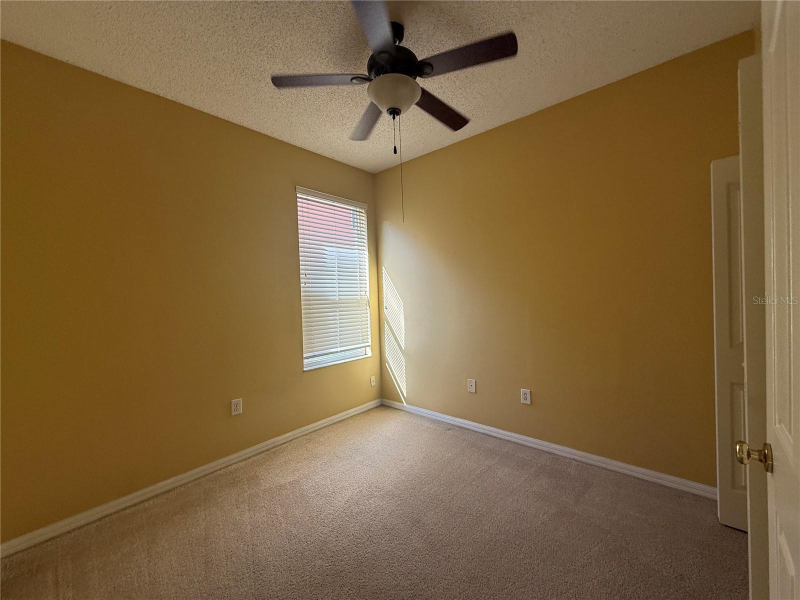 Image 10 of 27 For 19138 Meadow Pine Drive