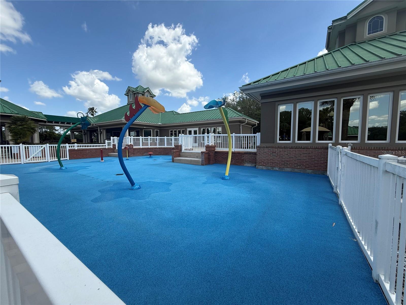 Image 19 of 27 For 19138 Meadow Pine Drive