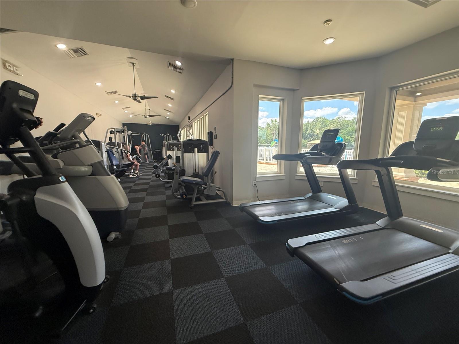 Image 21 of 27 For 19138 Meadow Pine Drive