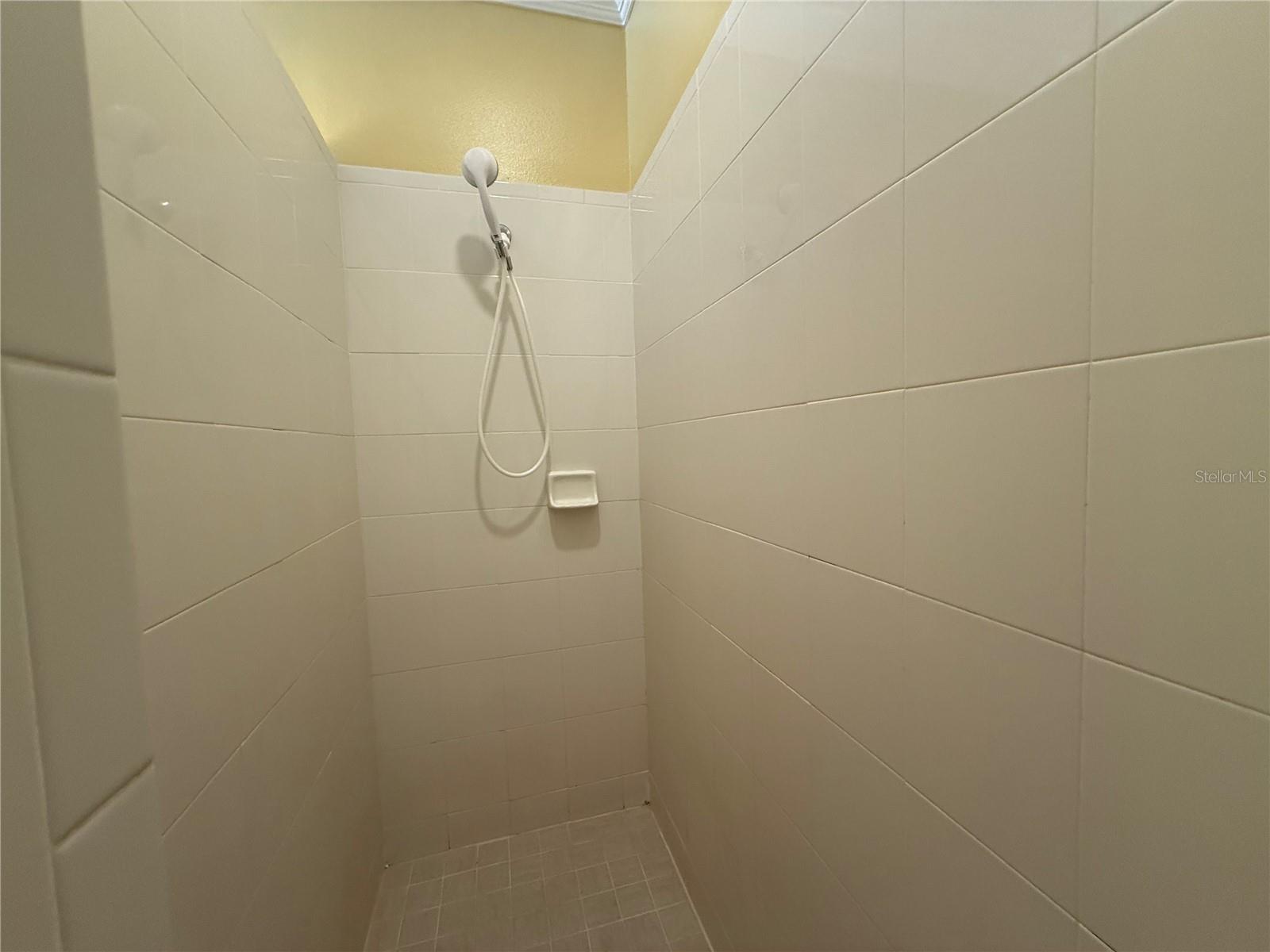 Image 9 of 27 For 19138 Meadow Pine Drive