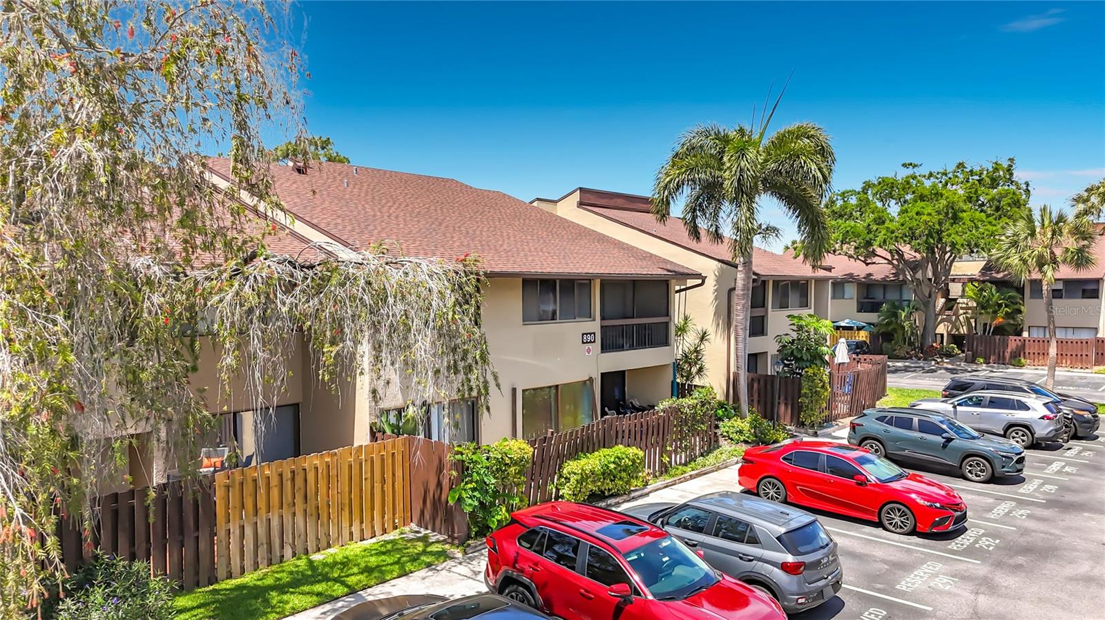 Image 3 of 51 For 890 N Village Drive N 204