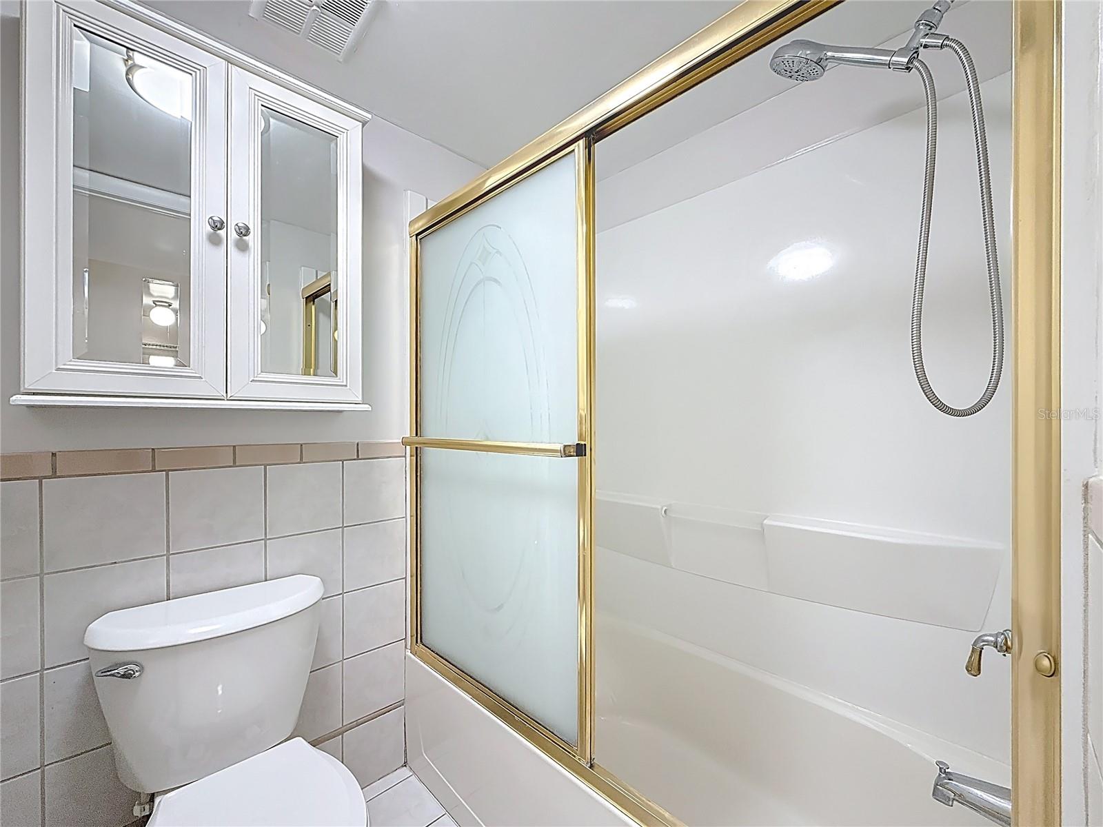 Image 30 of 51 For 890 N Village Drive N 204