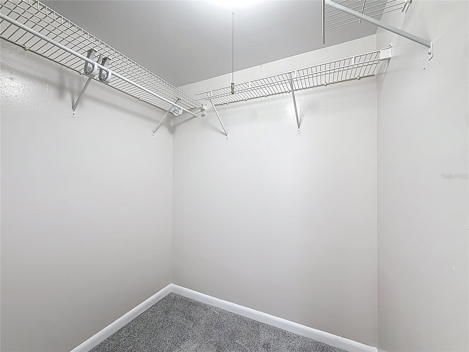 Image 34 of 51 For 890 N Village Drive N 204