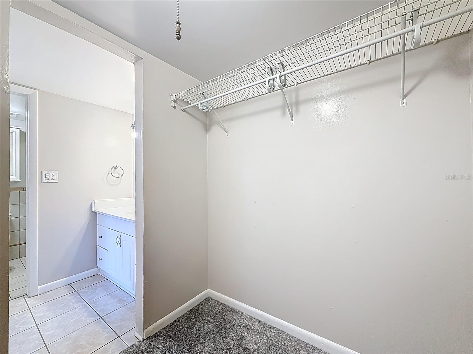 Image 35 of 51 For 890 N Village Drive N 204