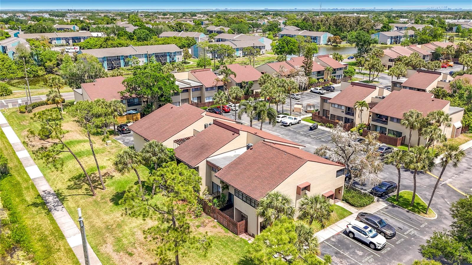 Image 40 of 51 For 890 N Village Drive N 204