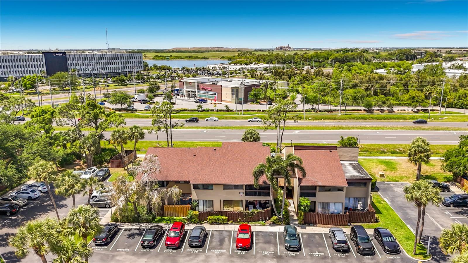 Image 42 of 51 For 890 N Village Drive N 204