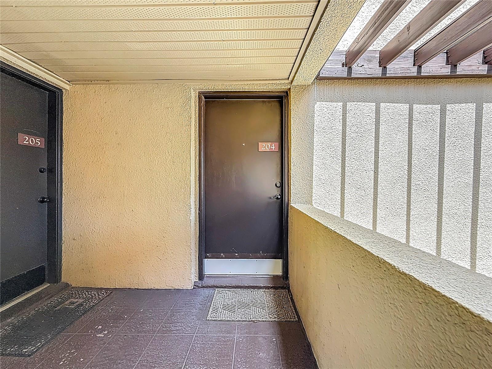 Image 8 of 51 For 890 N Village Drive N 204