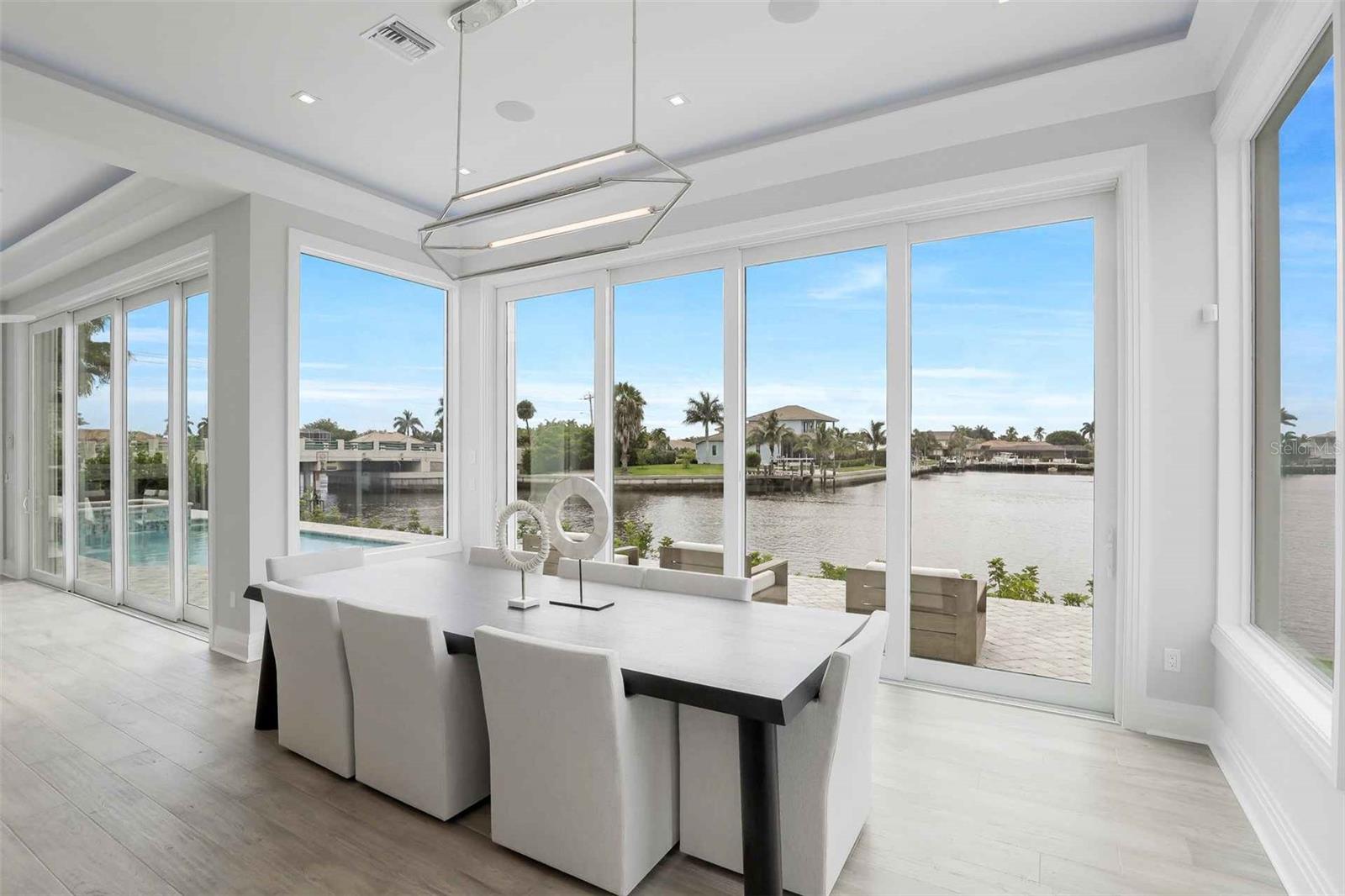 Image 10 of 34 For 1608 Windmill Avenue