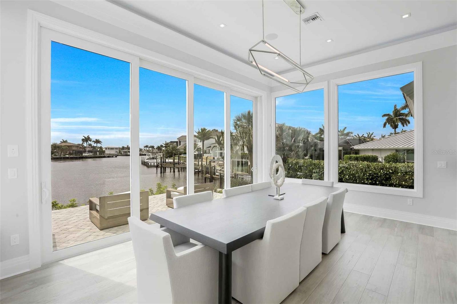 Image 9 of 34 For 1608 Windmill Avenue