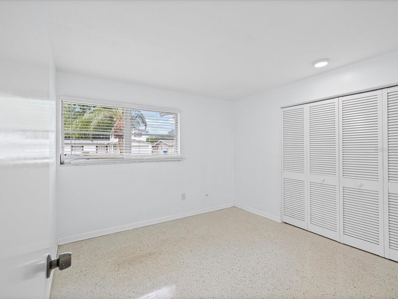 Image 14 of 25 For 865 Imperial Drive