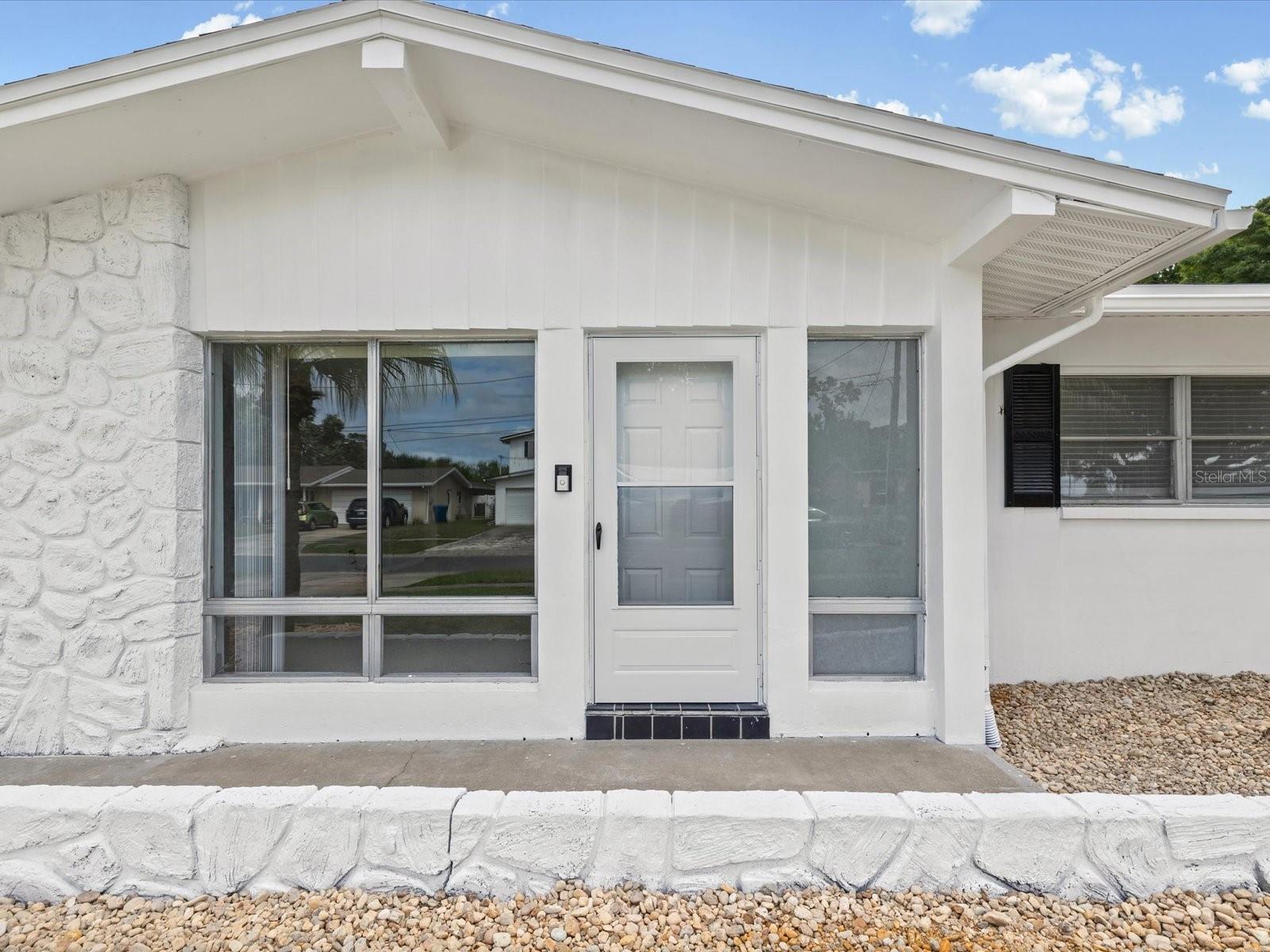 Image 2 of 25 For 865 Imperial Drive