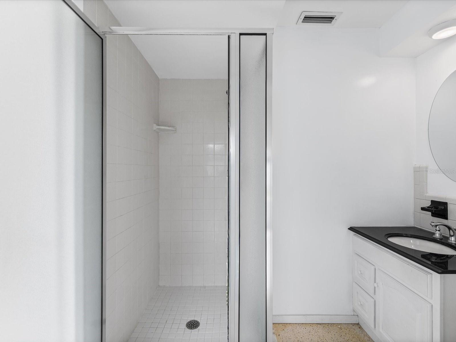 Image 20 of 25 For 865 Imperial Drive