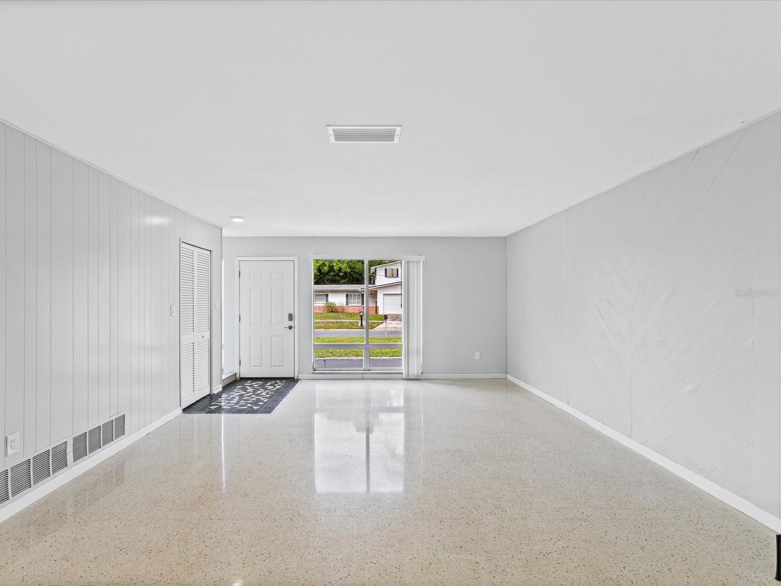 Image 6 of 25 For 865 Imperial Drive