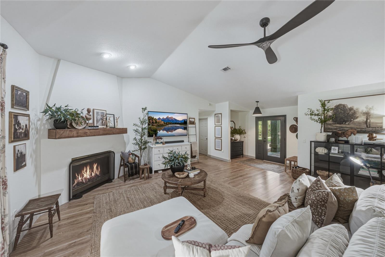 Listing photo id 9 for 9091 Mcintyre Road