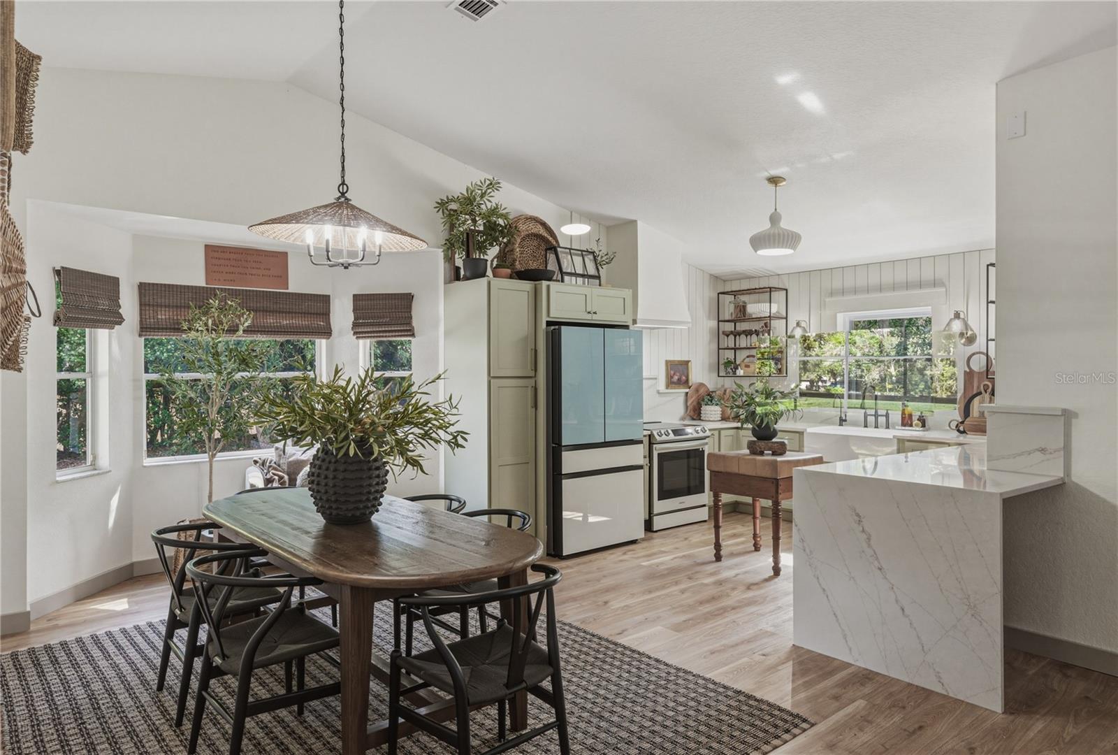 Listing photo id 13 for 9091 Mcintyre Road