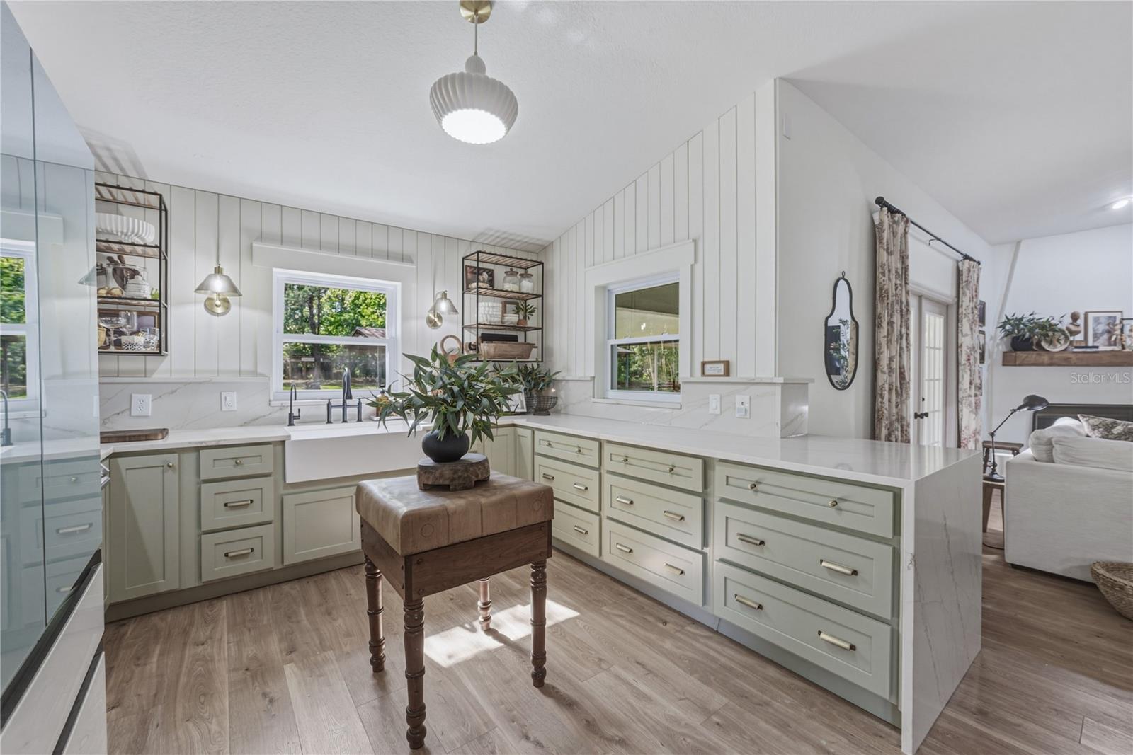 Listing photo id 20 for 9091 Mcintyre Road