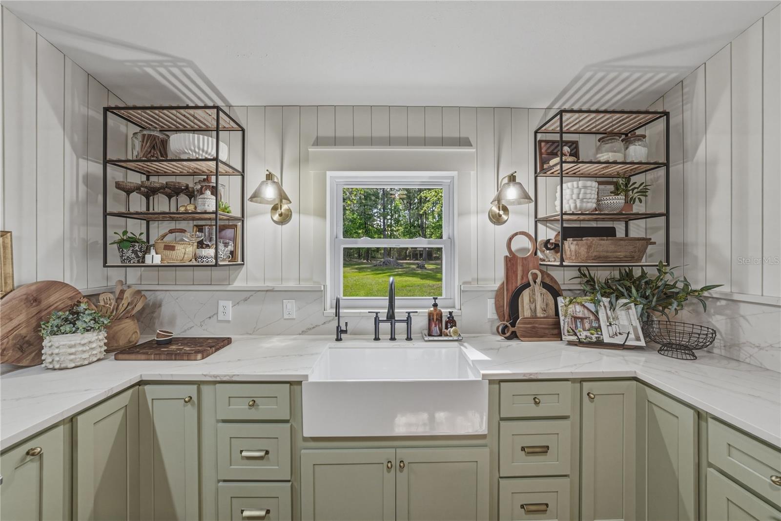 Listing photo id 21 for 9091 Mcintyre Road