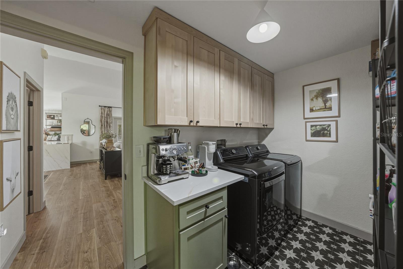 Listing photo id 24 for 9091 Mcintyre Road