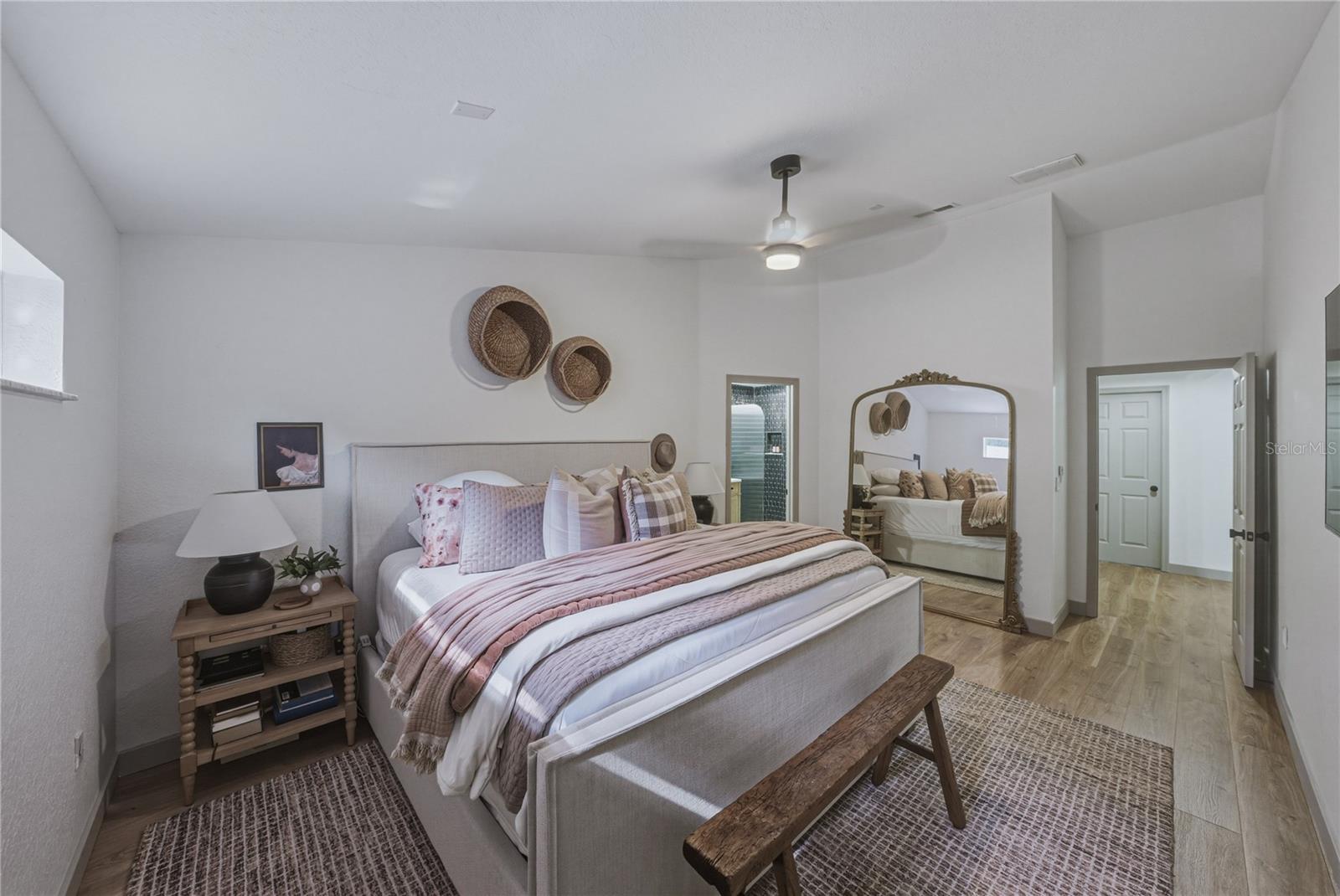 Listing photo id 40 for 9091 Mcintyre Road