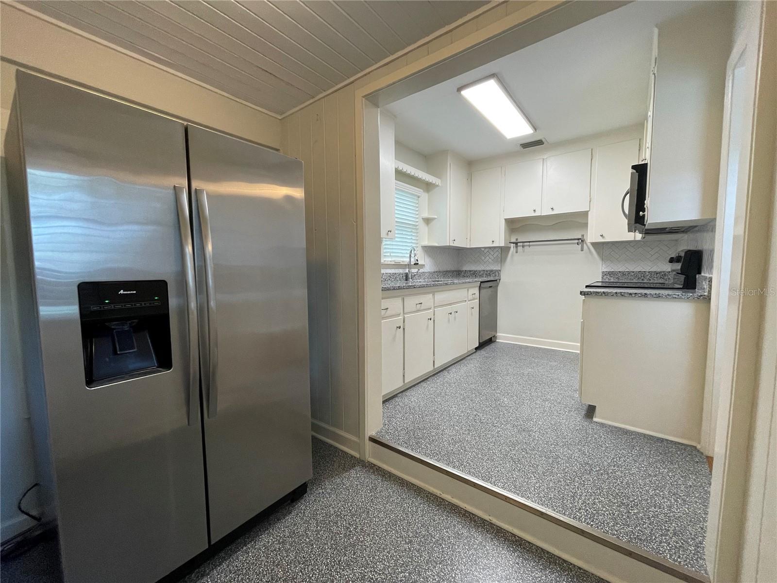 Image 10 of 26 For 303 Audubon Avenue