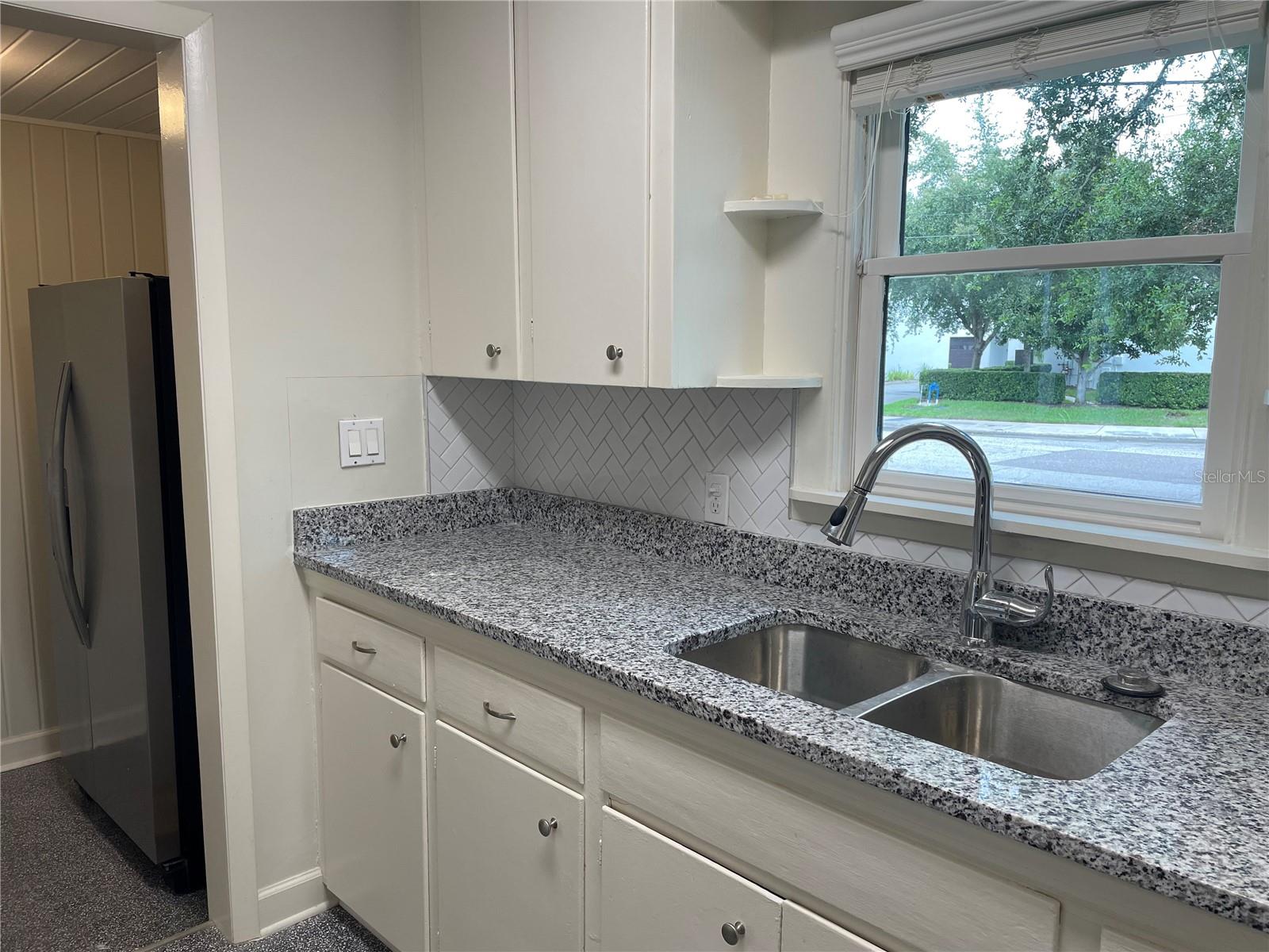 Image 13 of 26 For 303 Audubon Avenue