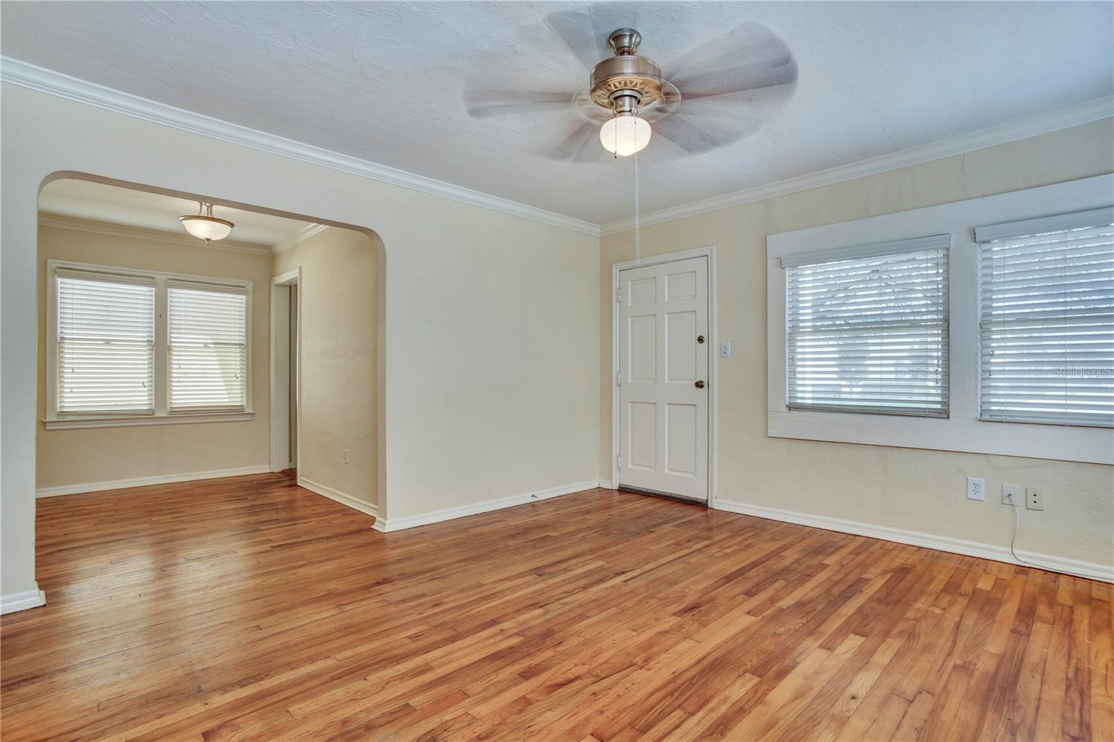 Image 6 of 26 For 303 Audubon Avenue