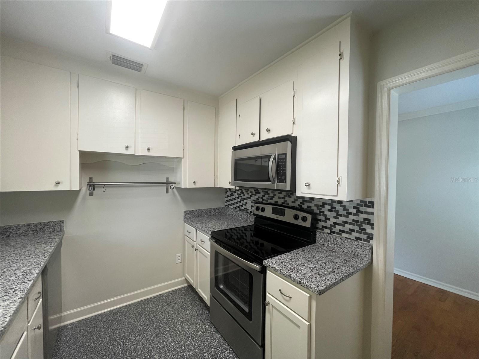 Image 8 of 26 For 303 Audubon Avenue