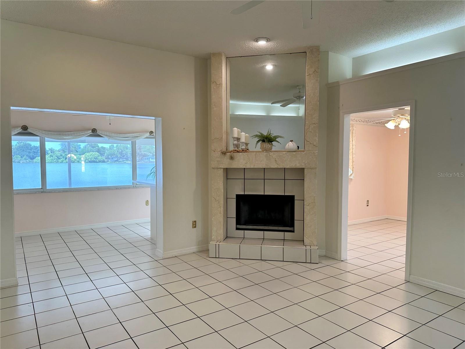 Image 11 of 47 For 701 Spicewood Drive