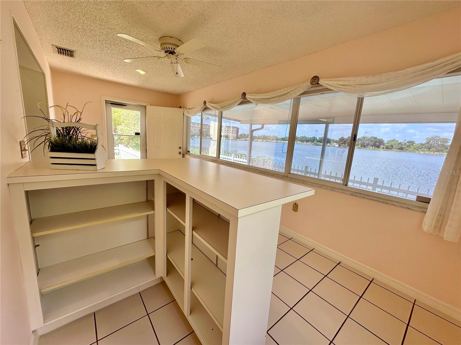 Image 14 of 47 For 701 Spicewood Drive