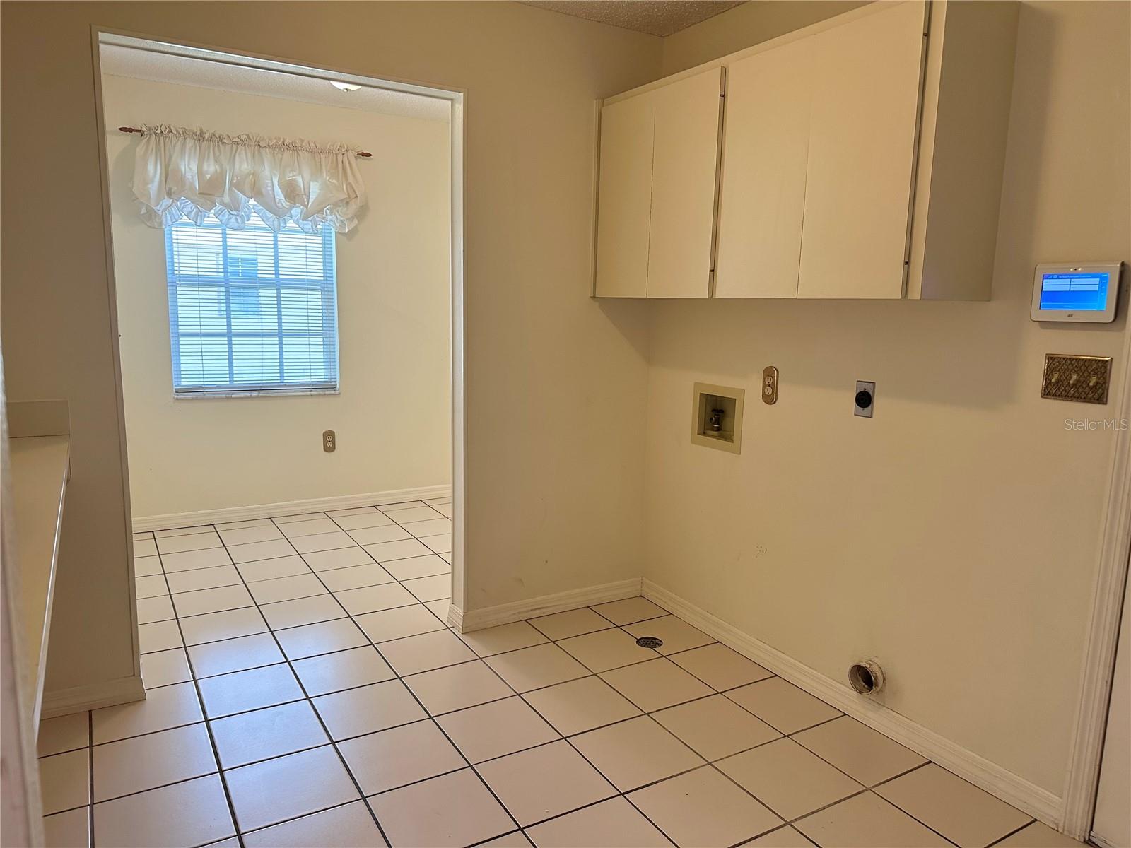 Image 23 of 47 For 701 Spicewood Drive