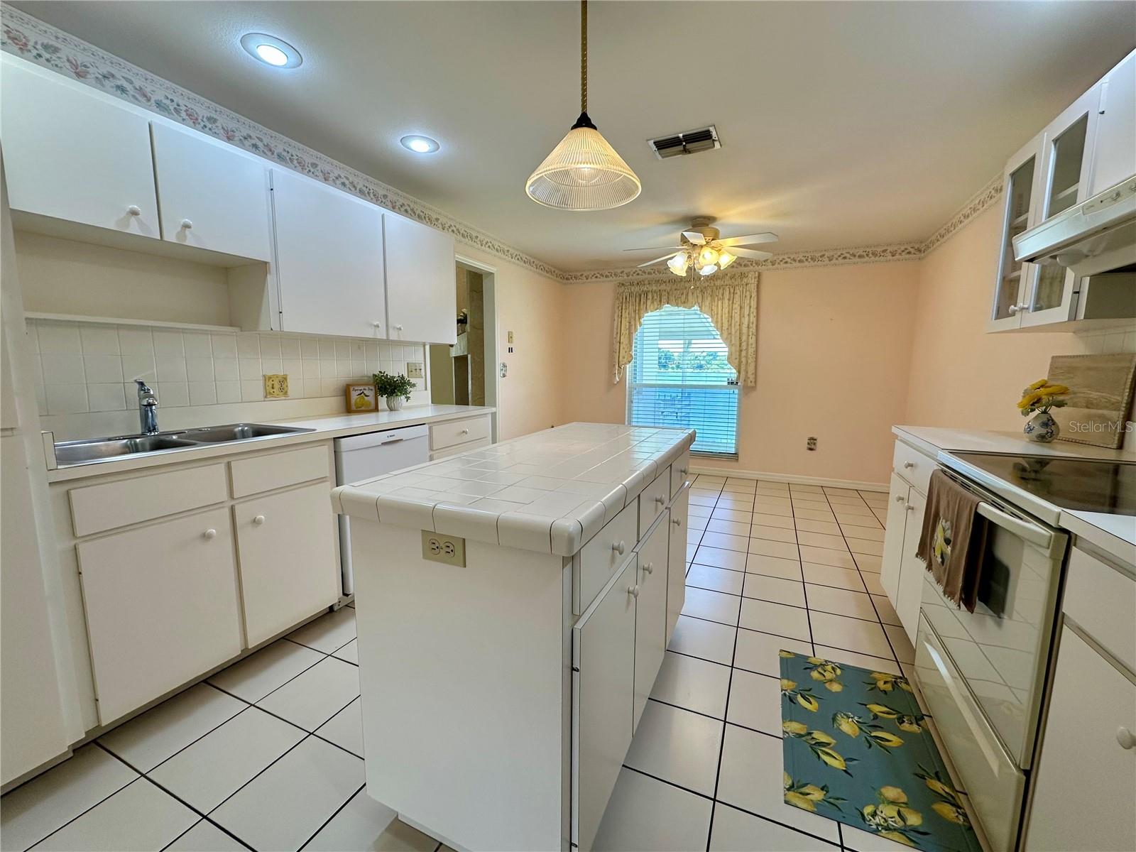 Image 5 of 47 For 701 Spicewood Drive