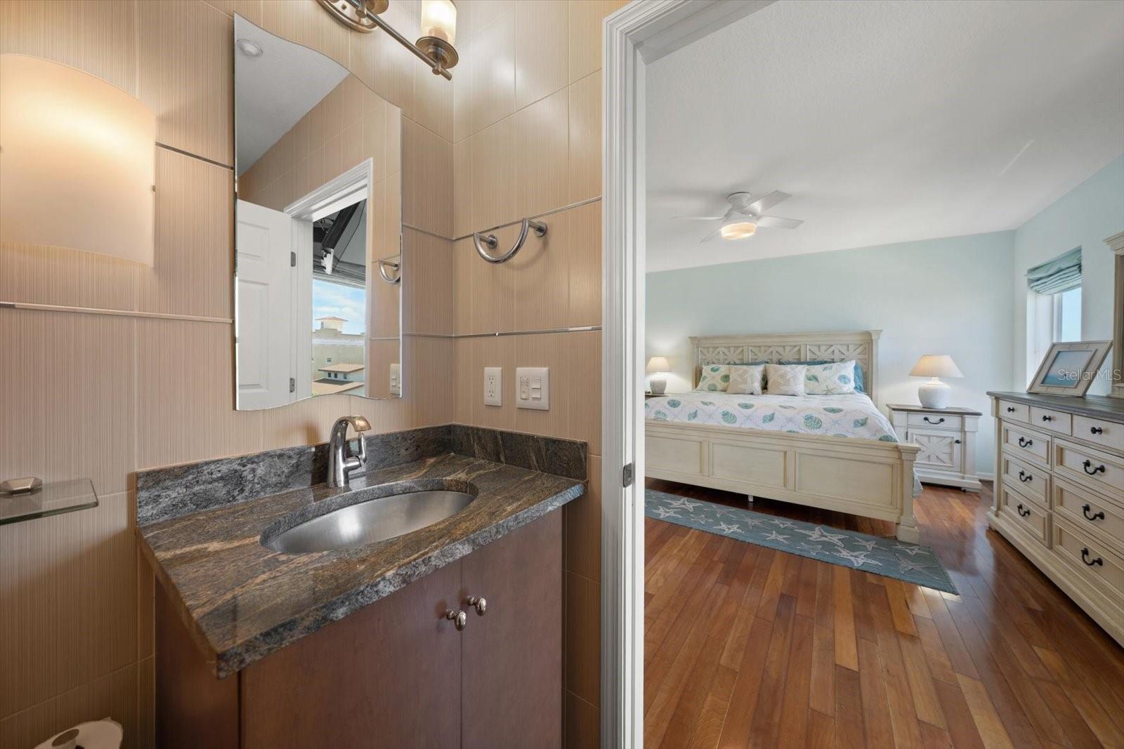 Image 23 of 62 For 102 Gulf Boulevard 401