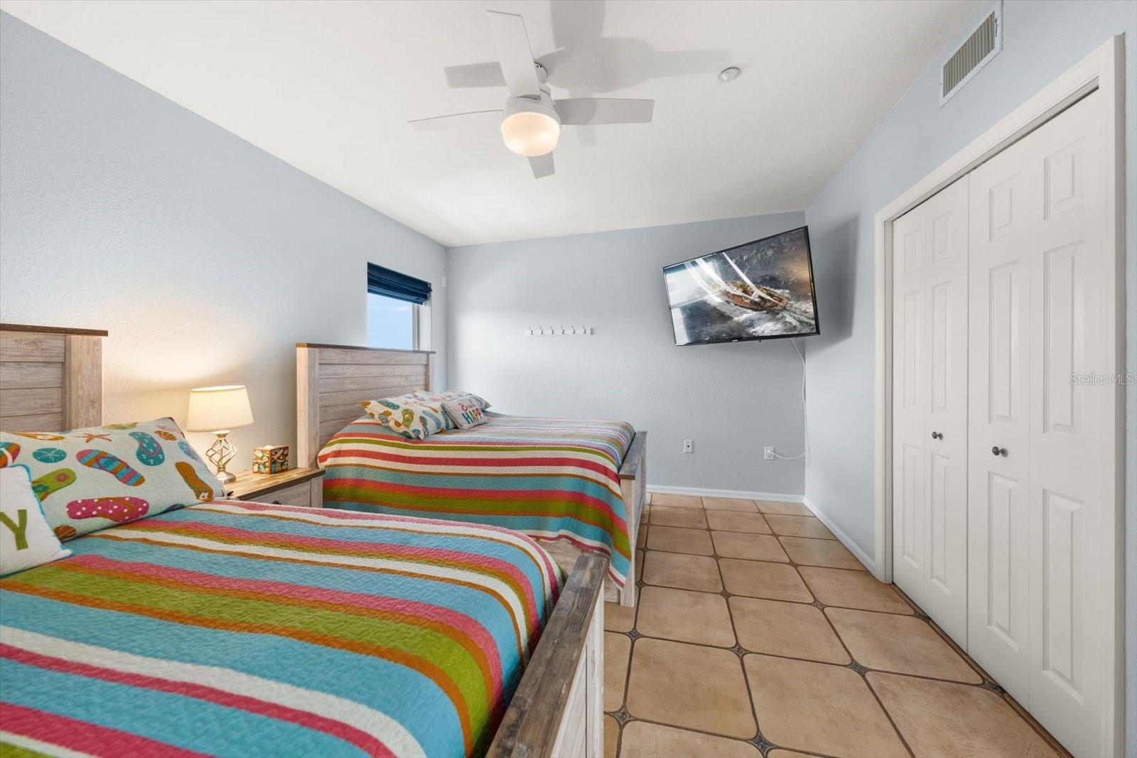 Image 25 of 62 For 102 Gulf Boulevard 401