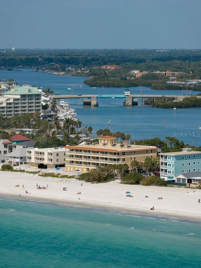 Image 3 of 62 For 102 Gulf Boulevard 401